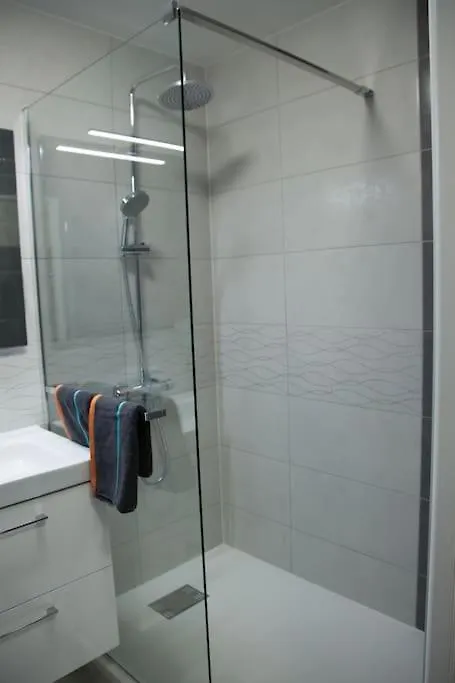 Stylish Studio In Only 50 Meters From Beach ! Nizza 0*,  Franciaország